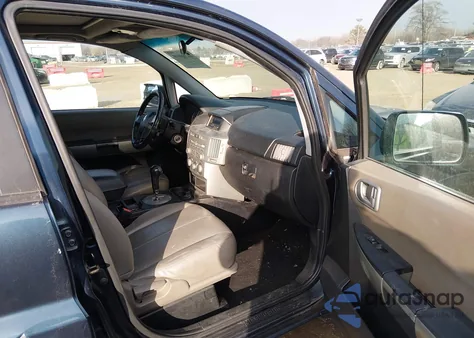 2004 Mitsubishi Endeavor Limited z USA, uszkodzony, nr VIN 4A4MM41S54E003264